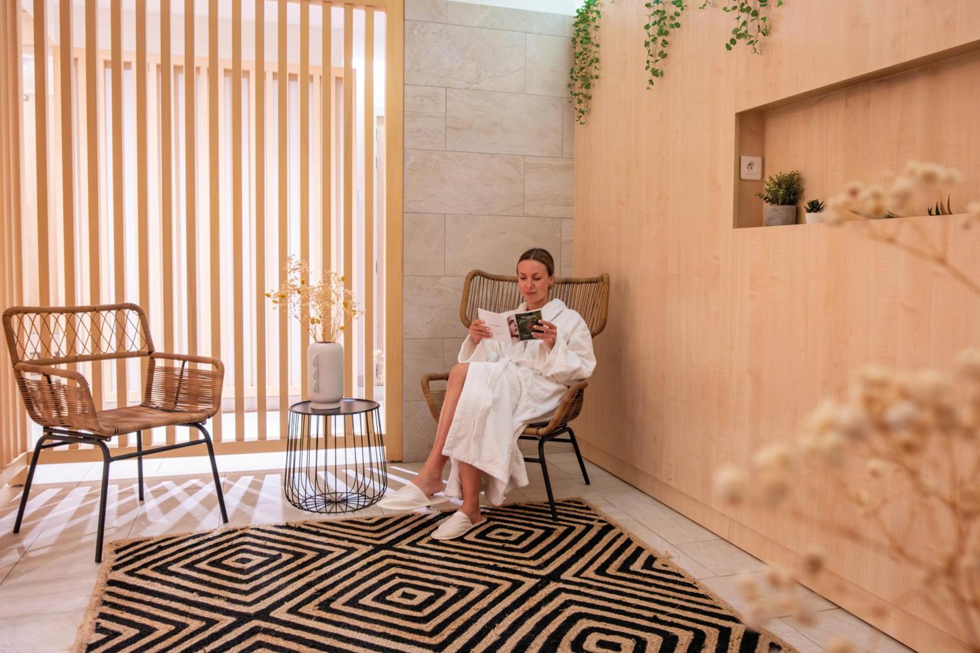 סיס-פור-לה-פלאז' Hotel Helios & Spa - Ile Des Embiez מראה חיצוני תמונה