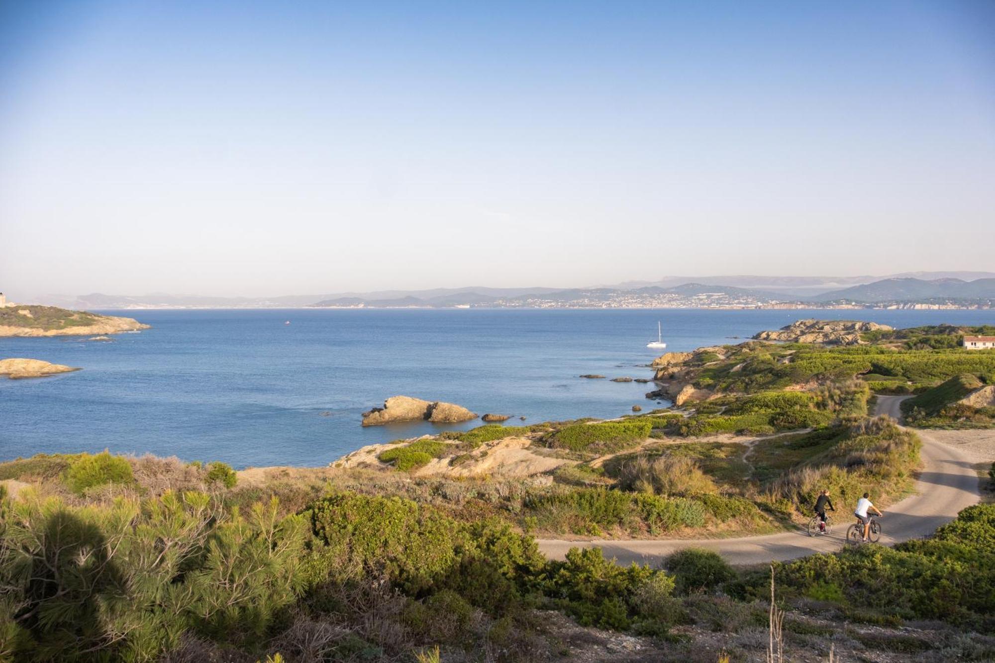 סיס-פור-לה-פלאז' Hotel Helios & Spa - Ile Des Embiez מראה חיצוני תמונה