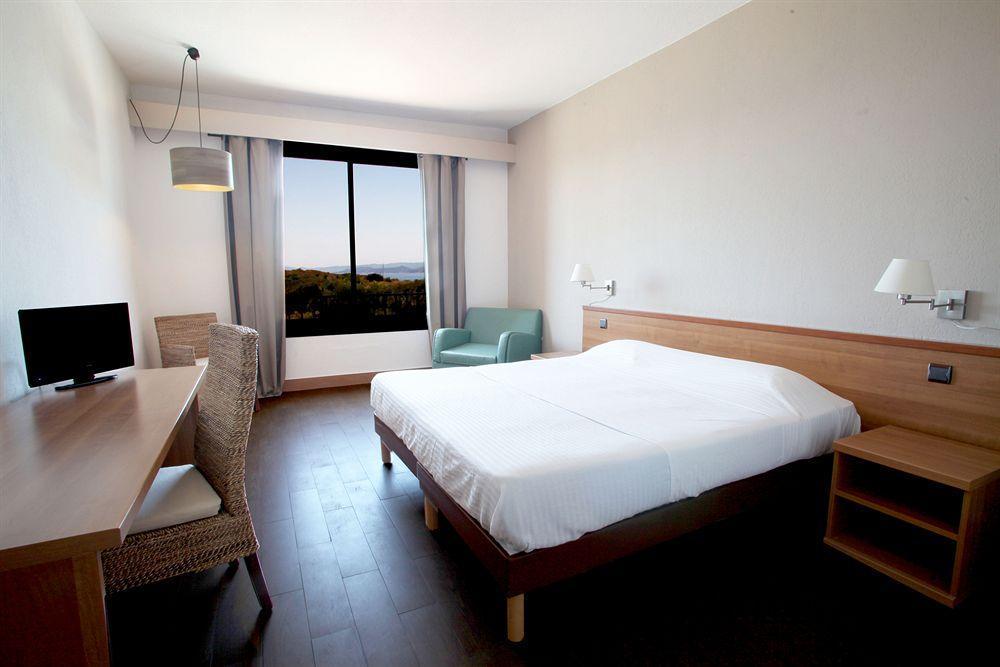 סיס-פור-לה-פלאז' Hotel Helios & Spa - Ile Des Embiez מראה חיצוני תמונה